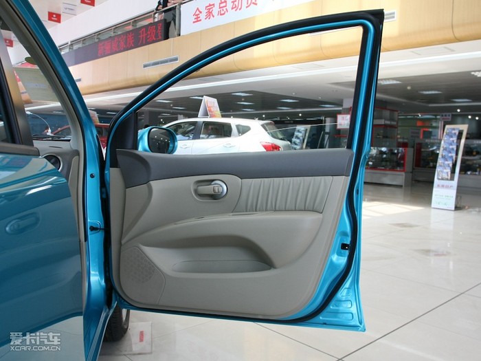 2010款骊威图片_空间座椅图片_555595_爱卡