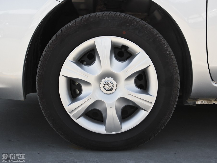 2011��ꖹ� 1.5XE CVT���m��