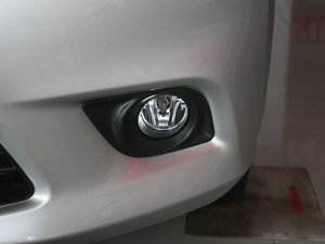 2011款1.5XE 手动舒适版 前雾灯