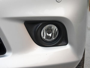2011款1.5XV CVT尊贵版 前雾灯