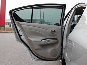 2011款1.5XV CVT尊贵版 左后车门