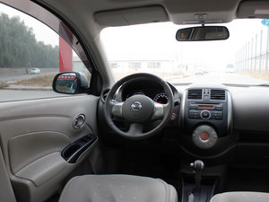 2011款1.5XV CVT尊贵版 中控区