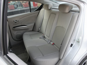 2011款1.5XL CVT豪华版 后排座椅
