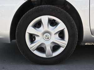 2011款1.5XE CVT舒适版 轮圈