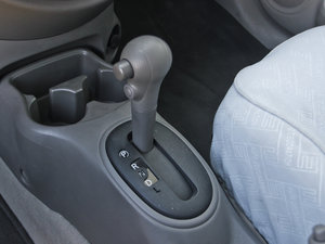 2011款1.5XE CVT舒适版 换挡杆