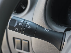 2011款1.5XE CVT舒适版 中控区