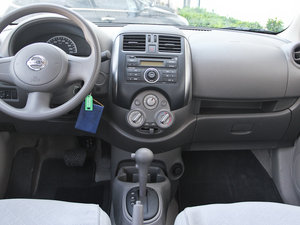 2011款1.5XE CVT舒适版 中控台