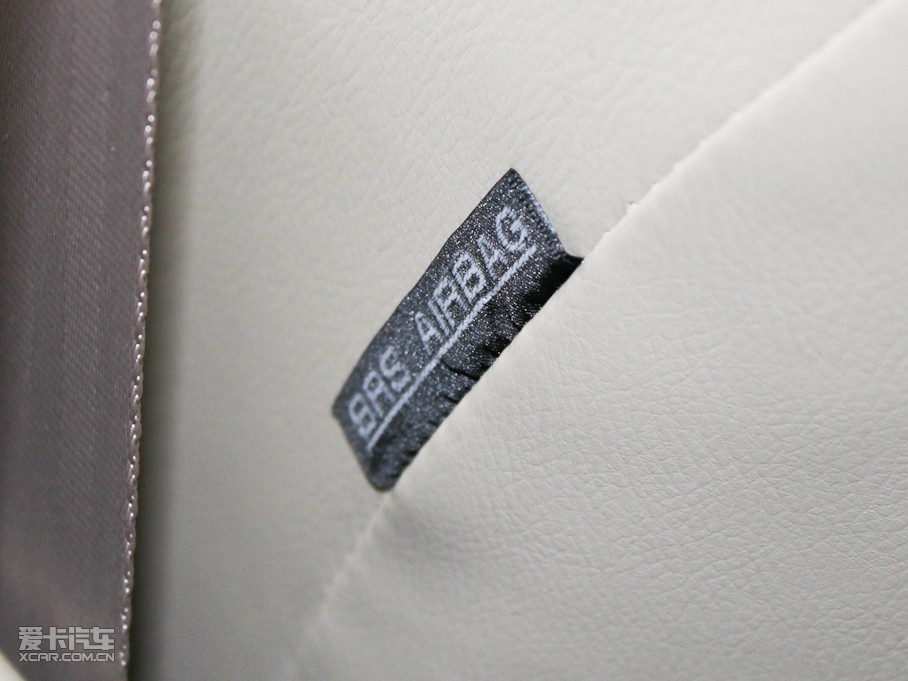 2011п 2.0XV CVT(q)()