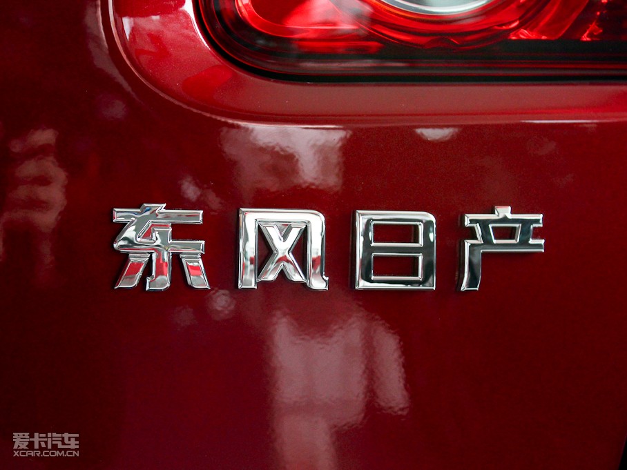 2011п 2.0XV CVT(q)()