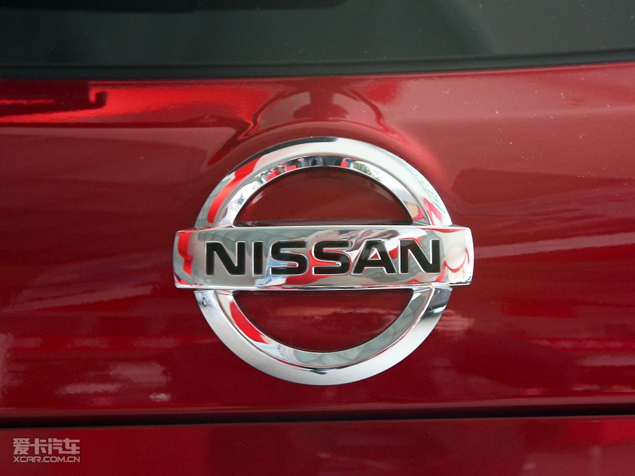 2011п 2.0XV CVT(q)()