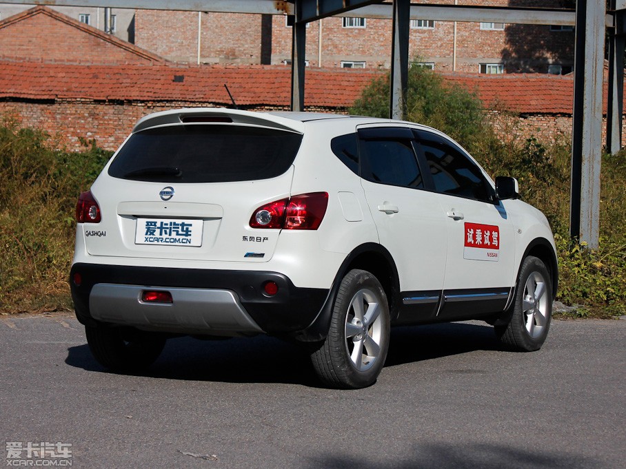 2011п 2.0XV CVT(q)()