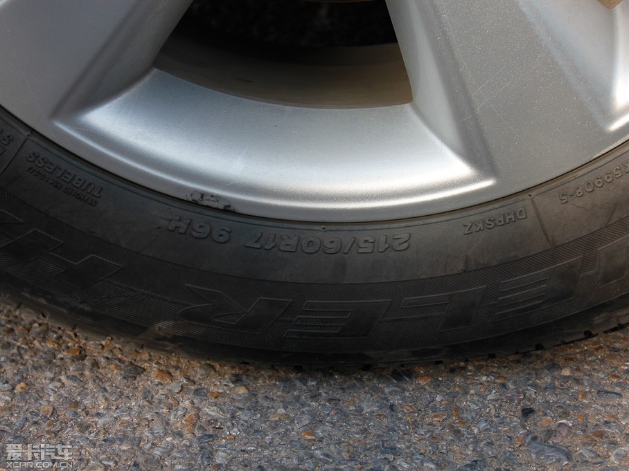 2011п 2.0XV CVT(q)()