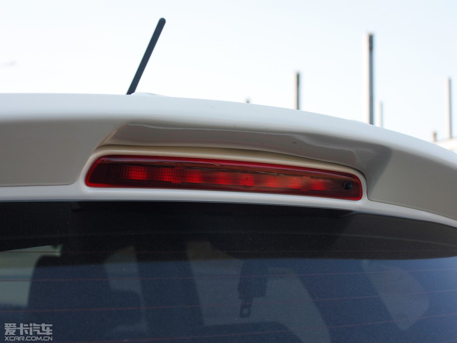 2011п 2.0XV CVT(q)()