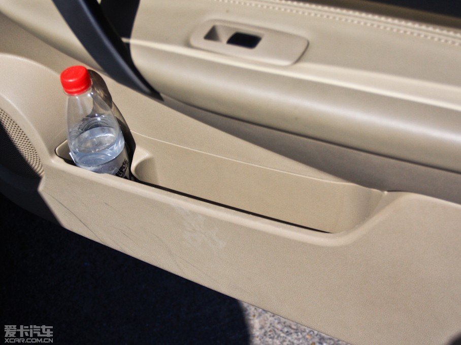 2011п 2.0XV CVT(q)()