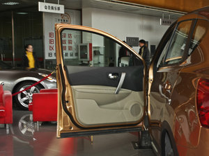 20112.0XV CVT(q)() g