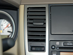 2009款1.6L 自动科技版 空调出风口