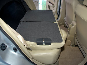 2009款1.6L 自动科技版 空间座椅