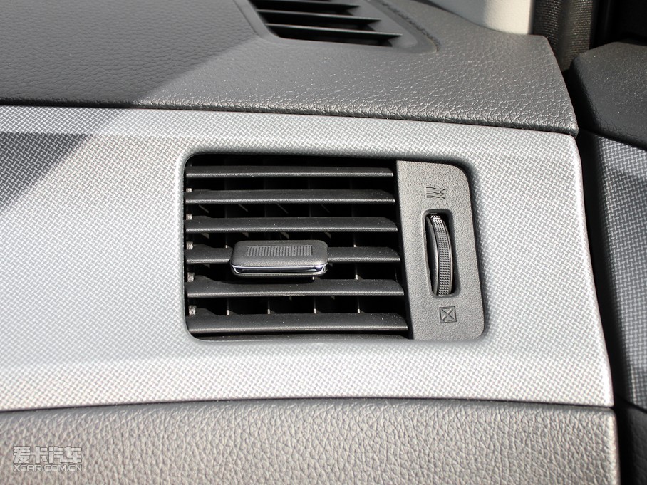 2011U_(d) 1.6T CVT¿