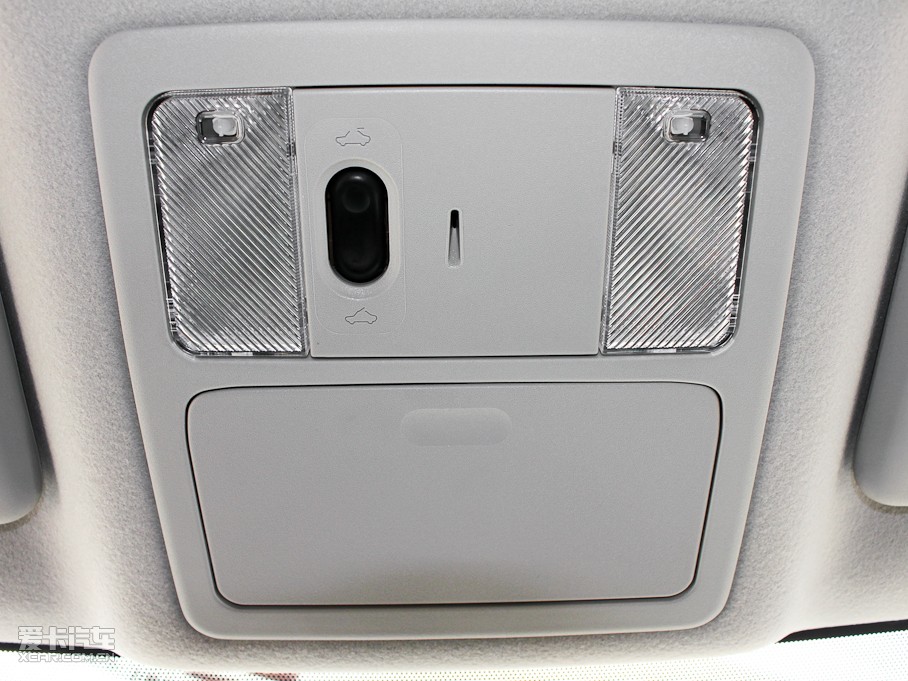 2011U_(d) 1.6T CVT¿