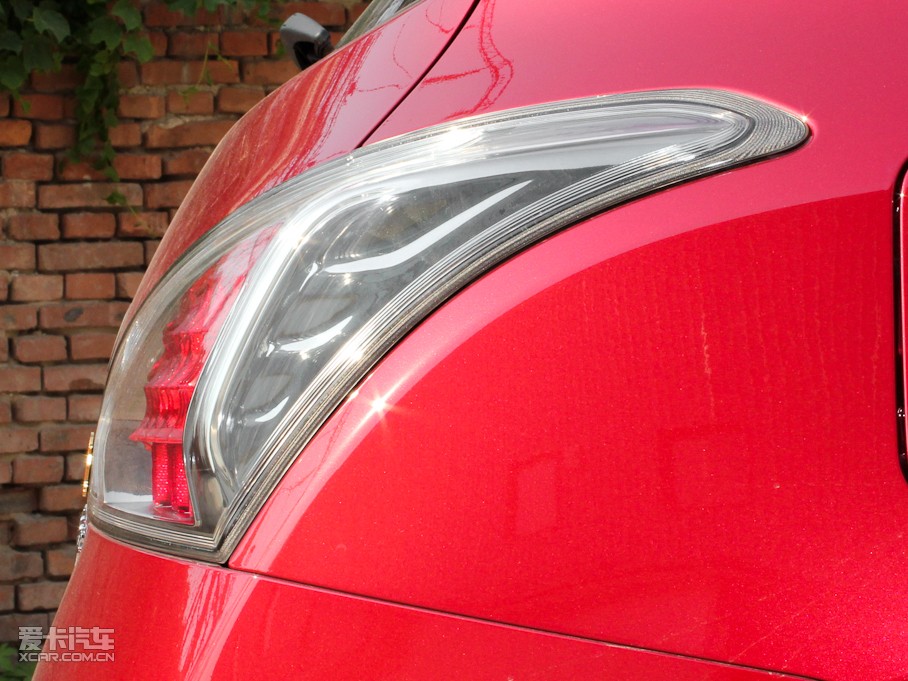 2011U_(d) 1.6T CVT¿