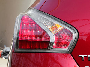 20111.6T CVT¿ (x)(ji)^