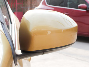 2011款1.6L CVT智能版 后视镜