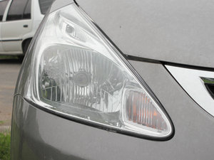 2011款1.6L 手动舒适版 细节外观