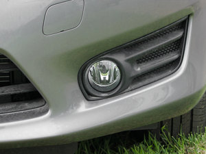 2011款1.6L 手动舒适版 前雾灯