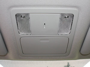 2011款1.6L 手动舒适版 空间座椅