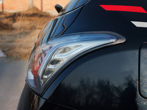 2011款1.6T CVT炫动版 细节外观