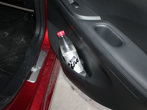 2011款1.6L CVT智能版 空间座椅