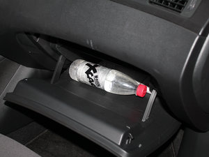 2011款1.6L CVT智能版 空间座椅