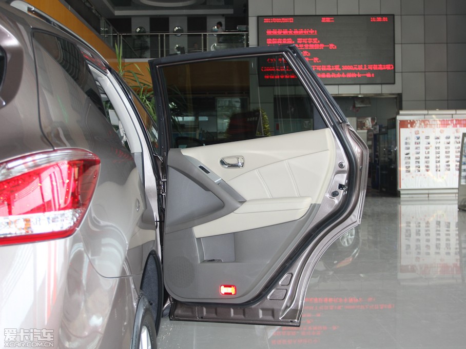 2011����m 3.5L ����