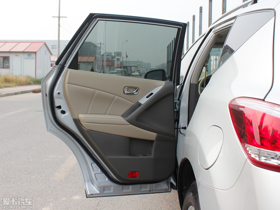 2011����m 3.5L ����