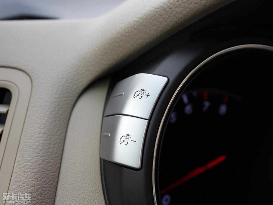 2011����m 3.5L ���(q��)��