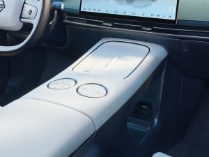 2025款625 Max 中控区