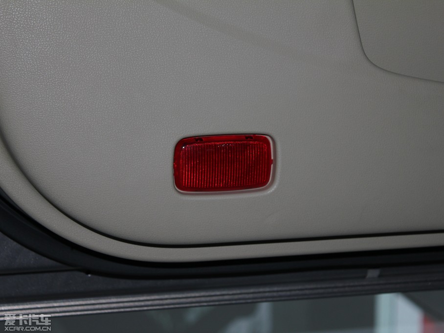 2012��܎�� ���� 1.6XL �ԄӺ��A��