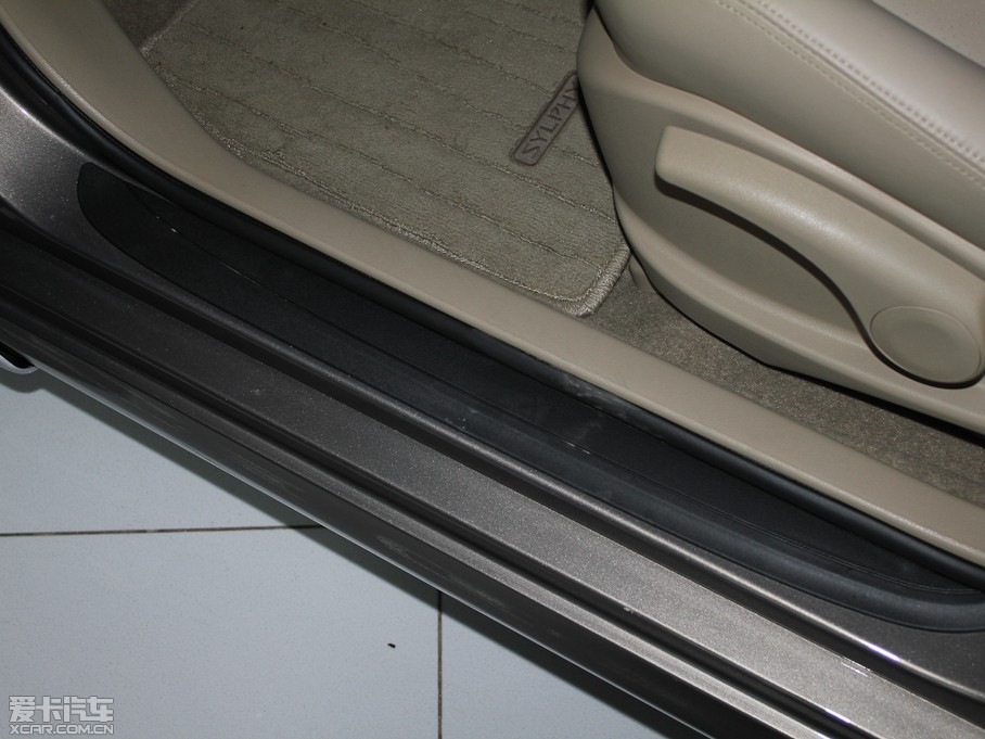 2012��܎�� ���� 1.6XL �ԄӺ��A��