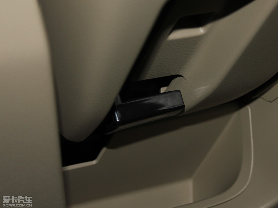 2012��܎�� ���� 1.6XL �ԄӺ��A��