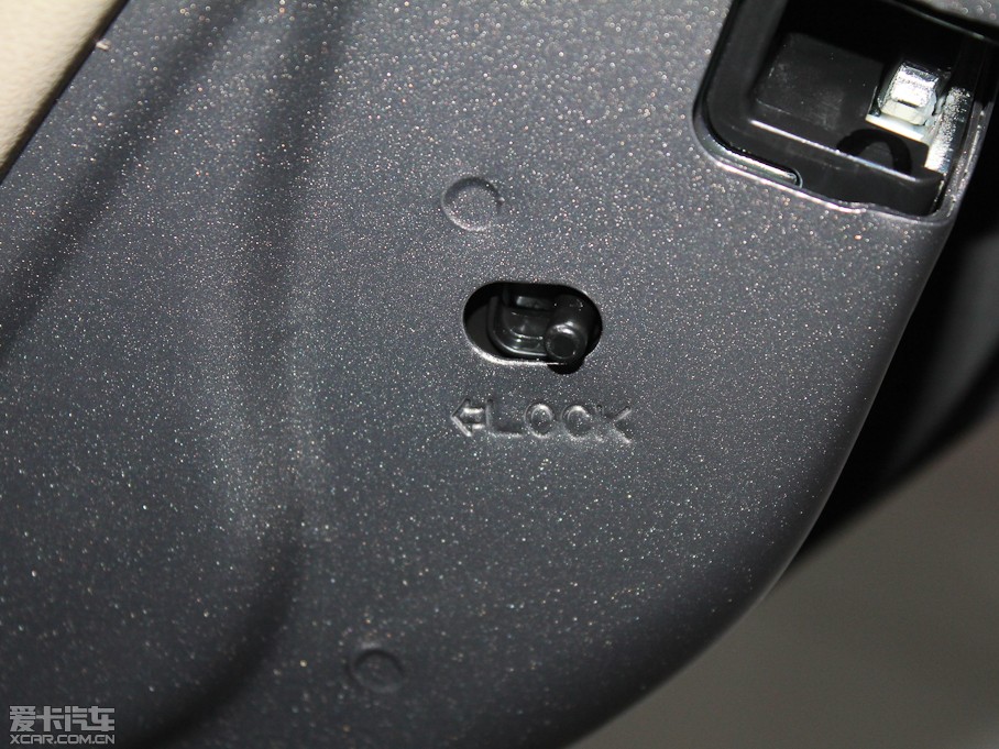 2012��܎�� ���� 1.6XL �ԄӺ��A��