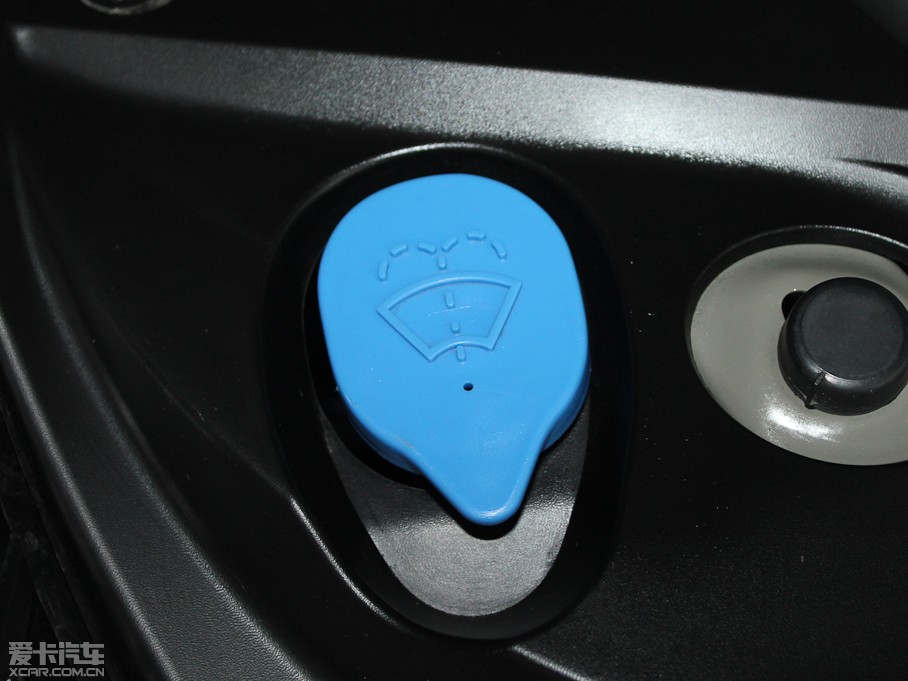 2012��܎�� ���� 1.6XL �ԄӺ��A��