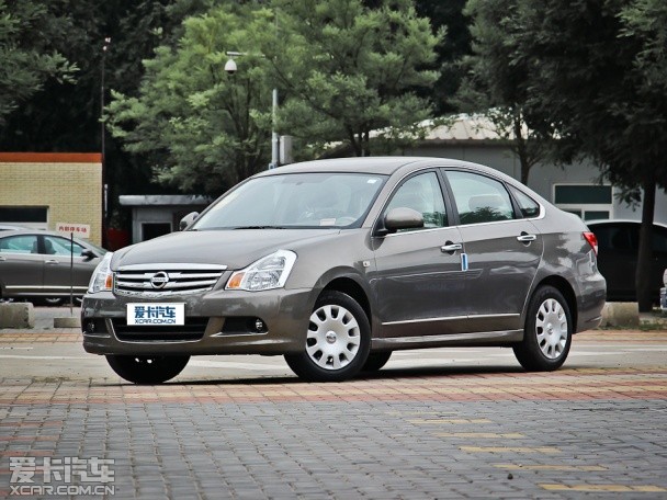 東風(fēng)日產(chǎn)2012款軒逸經(jīng)典