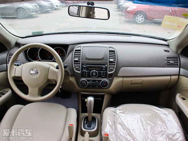 東風(fēng)日產(chǎn)2012款軒逸經(jīng)典