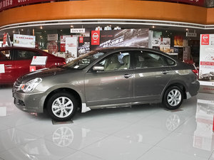 2012款经典 1.6XL 自动豪华版 整体外观