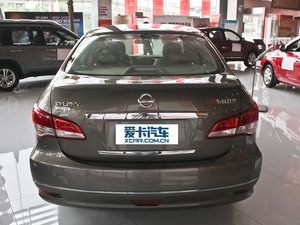 2012款经典 1.6XL 自动豪华版 正后	