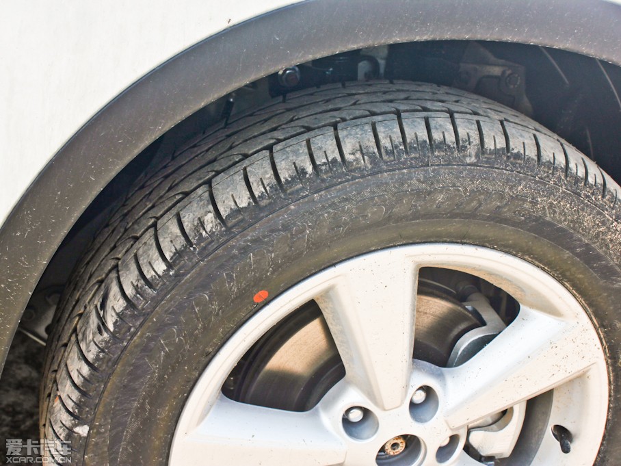 2012п 2.0XV CVT(q)()