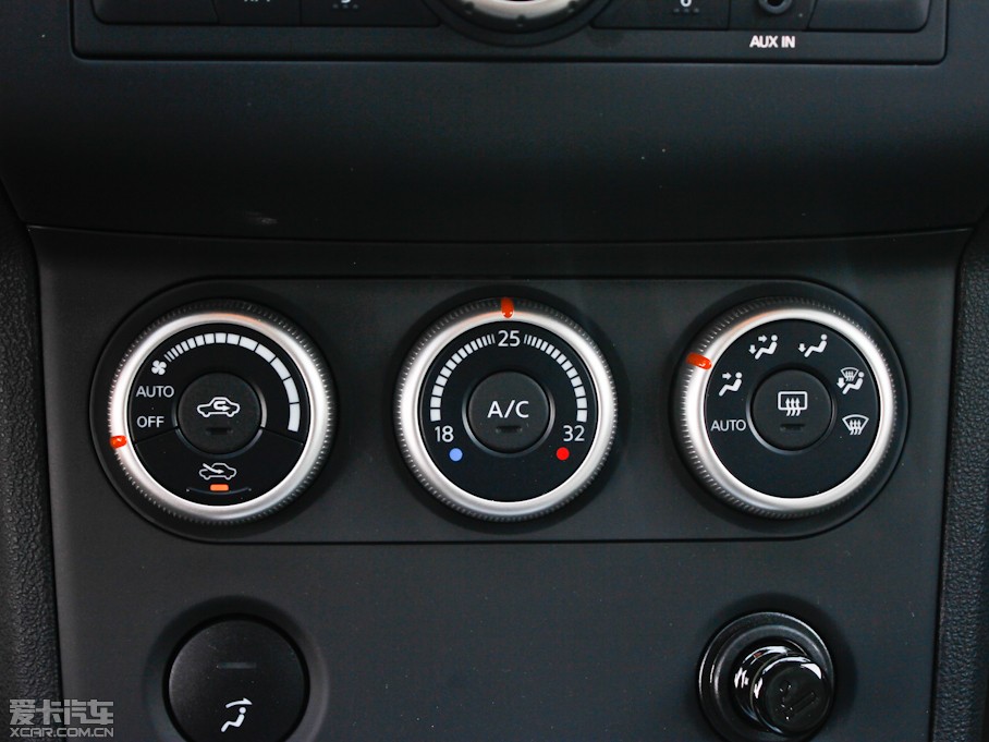 2012п 2.0XV CVT(q)()