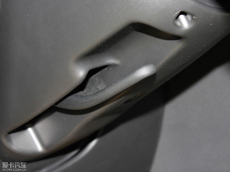 2012п 2.0XV CVT(q)()