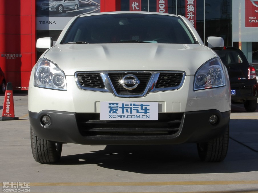 2012п 2.0XV CVT(q)()