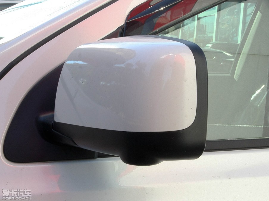 2012п 2.0XV CVT(q)()